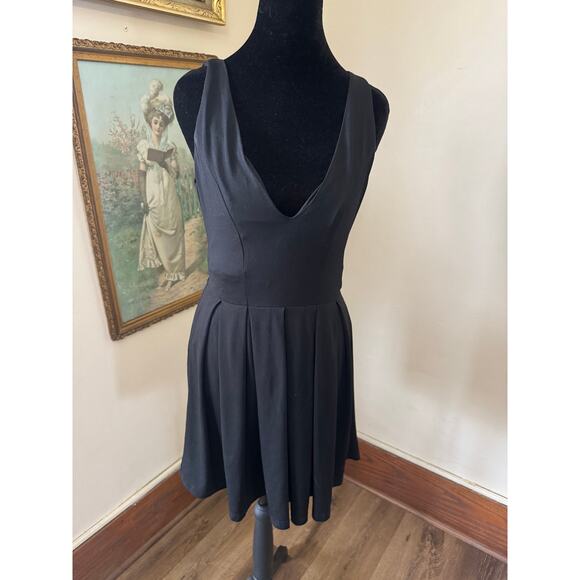 Cocolove Dresses & Skirts - Black Fit & Flare Skater Dress V Neck Sleeveless Size S